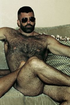 Men hairy nude pics of