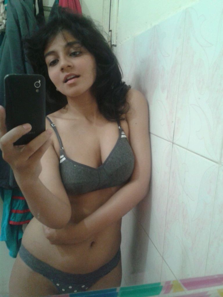 Sexy indian girls nude pics