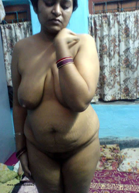 Beauty thick nude indian