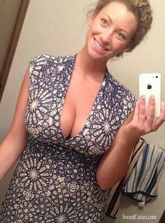 Old curvy huge tits selfie