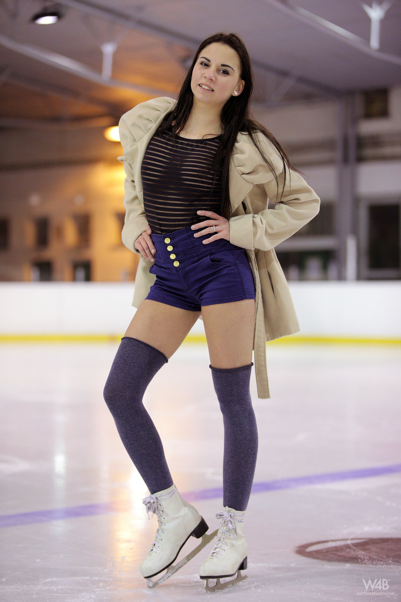 Nude figure skater pussy