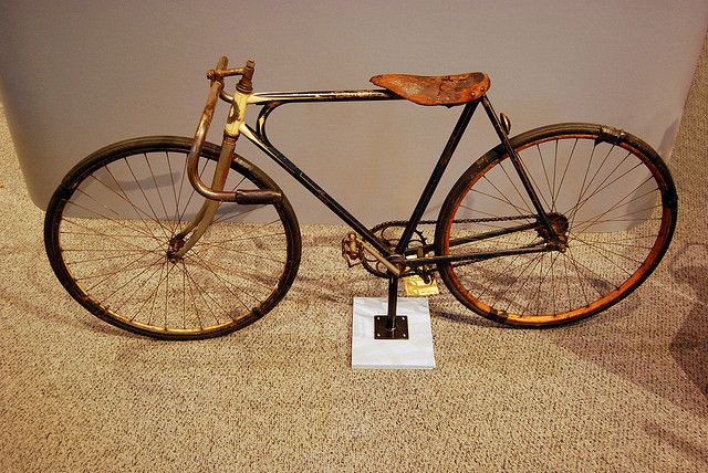 Sutton bicycle vintage road bike