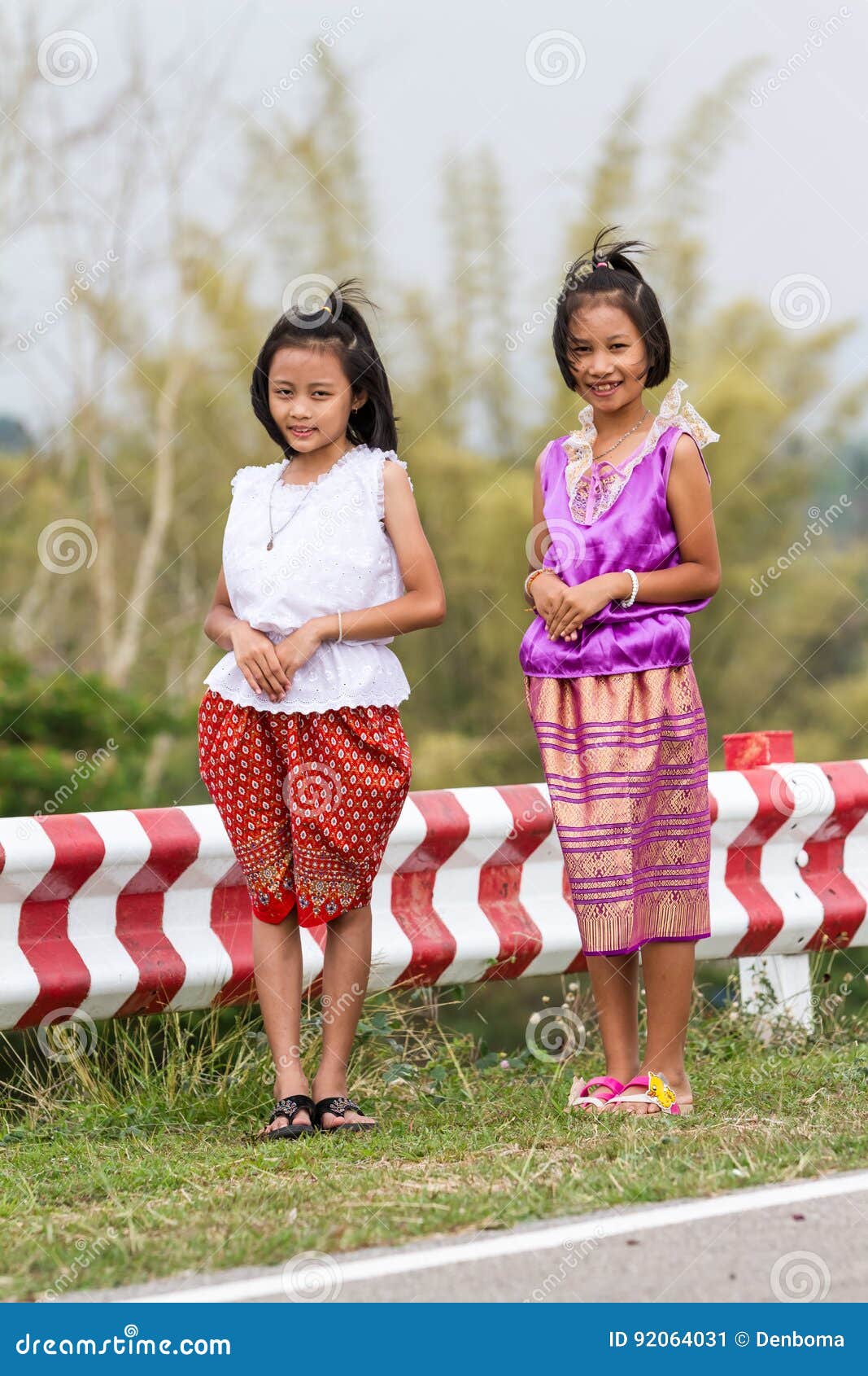 Free picture of thai girls