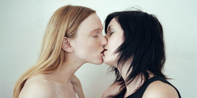 Asian lesbians french kissing