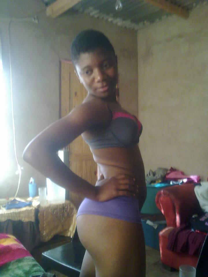 Ghana girl nude pix