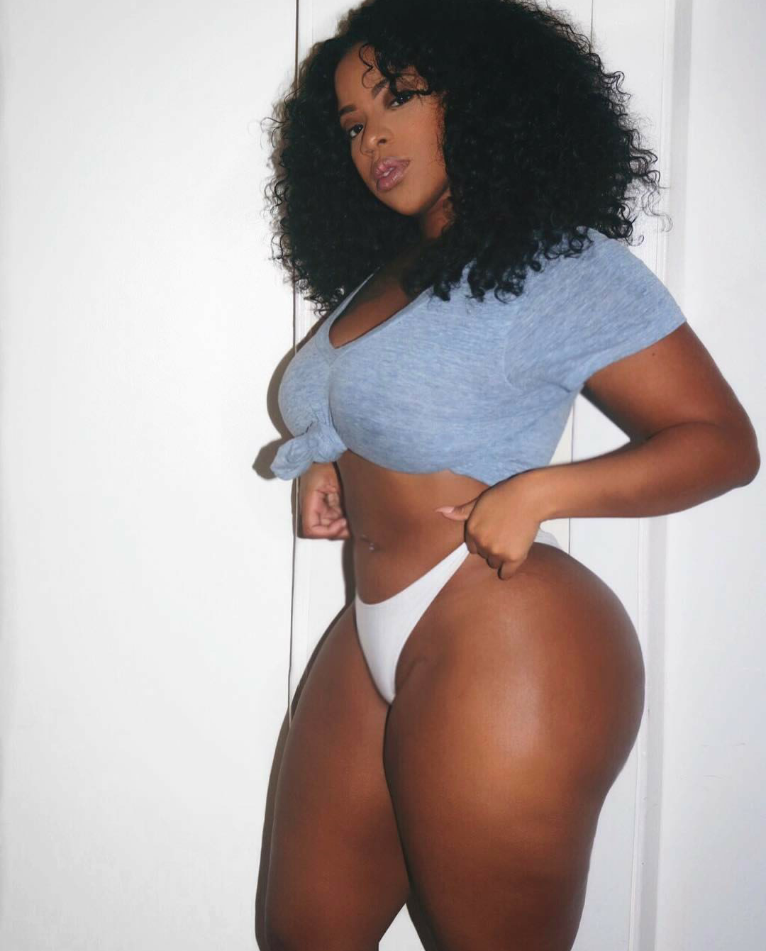 Ebony thick women ass