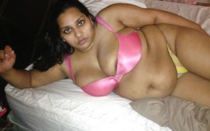 Indian bbw nude aunty