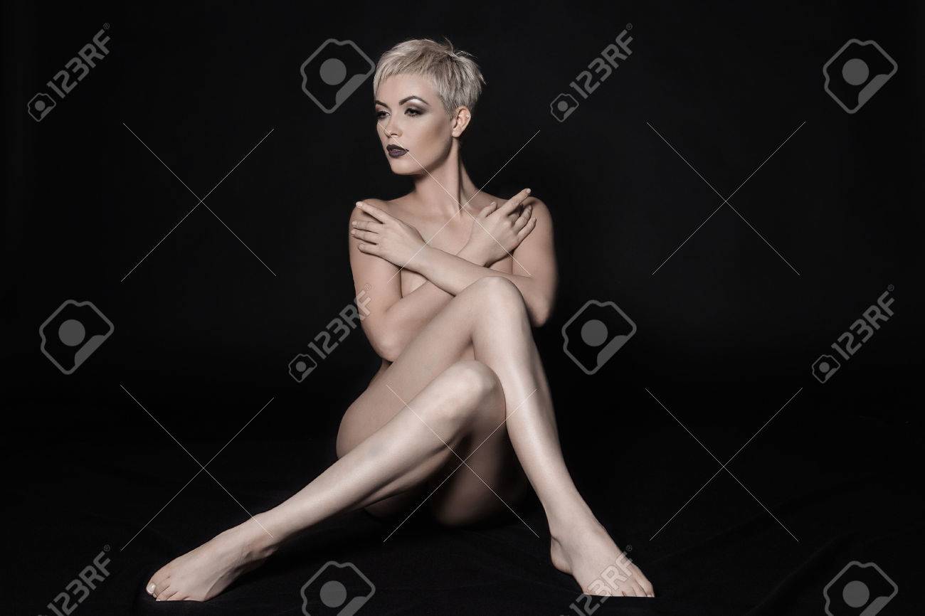 Nude women with long legs