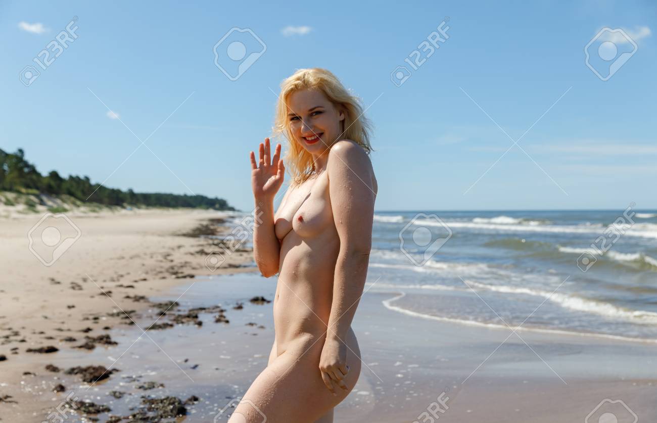Naked blonde beach girl pics