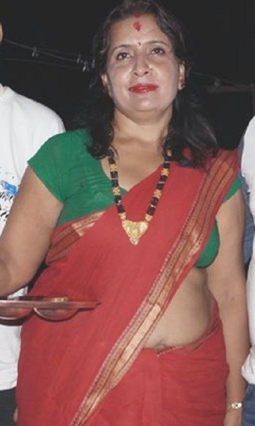 Mature boobs in saree