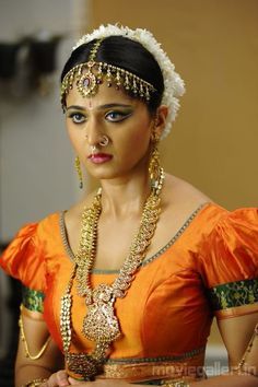 Malayalam charakku actress anusree in nude pic