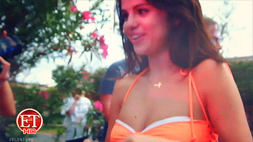 Selena gomez spring breakers arrested