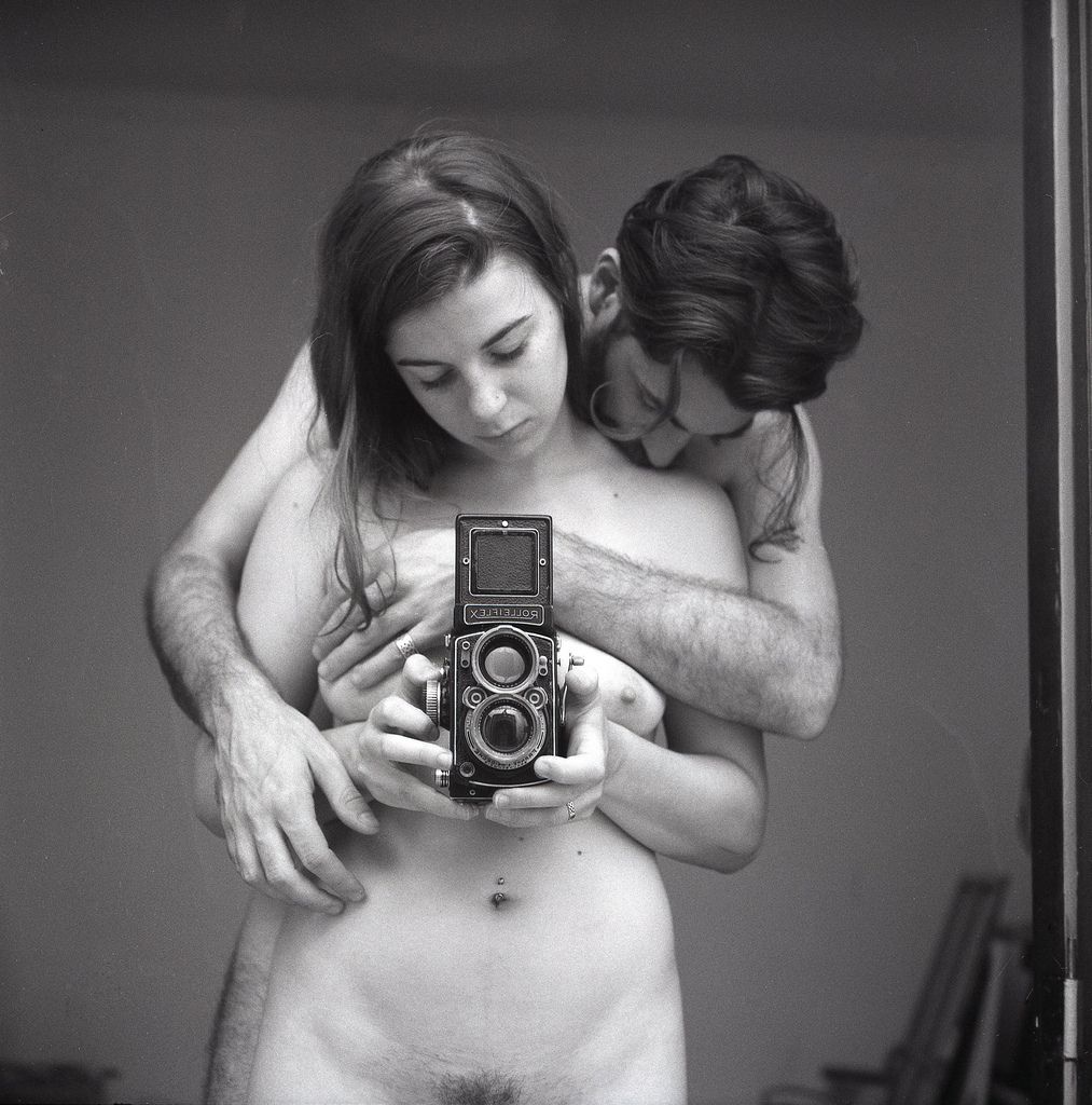 Famous nude couples photographed