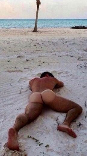 Nude men in nude beaches