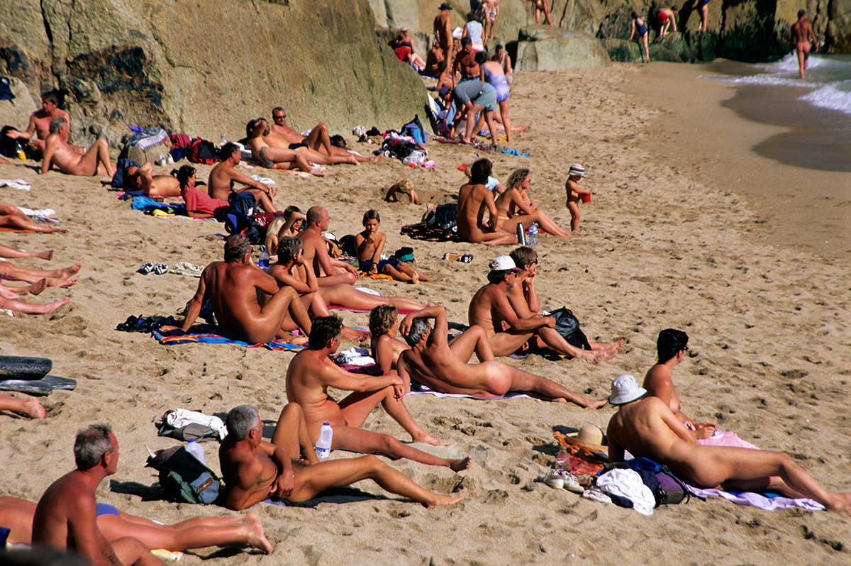 Embarrassed nude beach girls
