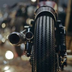 Vintage look motorcycle tires