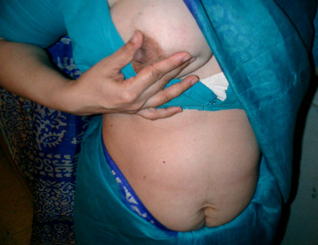 Indian aunties navel naked